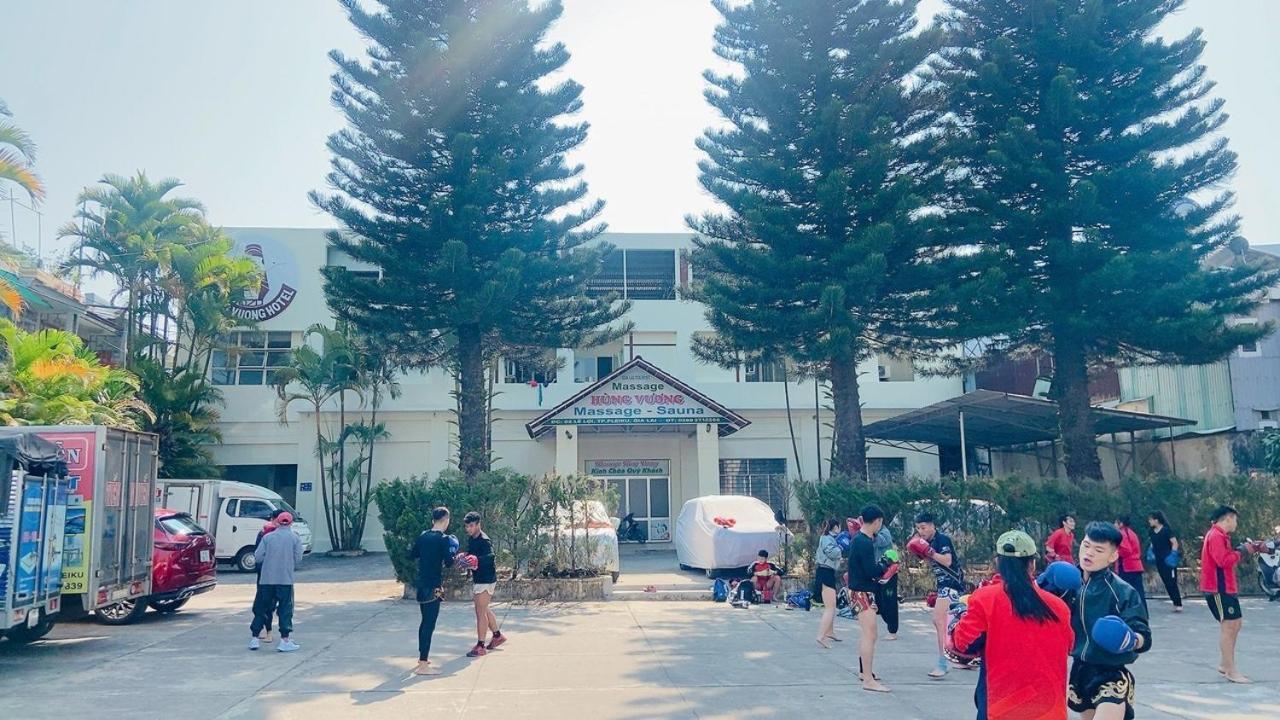 Hung Vuong Hotel Pleiku Exterior photo